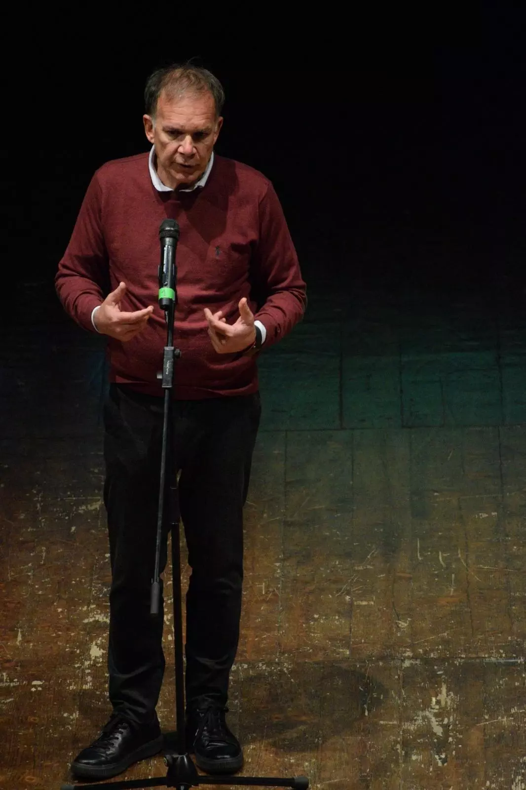 f8171f38 9252 44fc b870 aee270c9c772